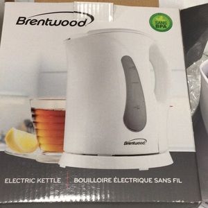 Brentwood Electric Tea Kettle Model KT-1610